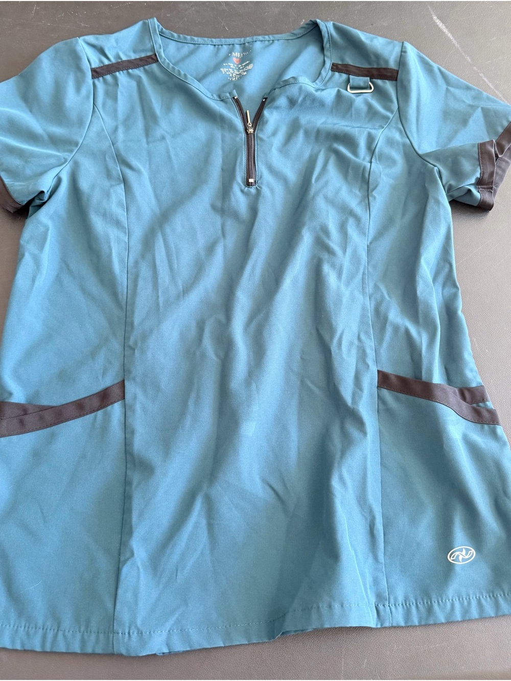 Women’s Light Blue Short-Sleeve Cinched-Waist Top